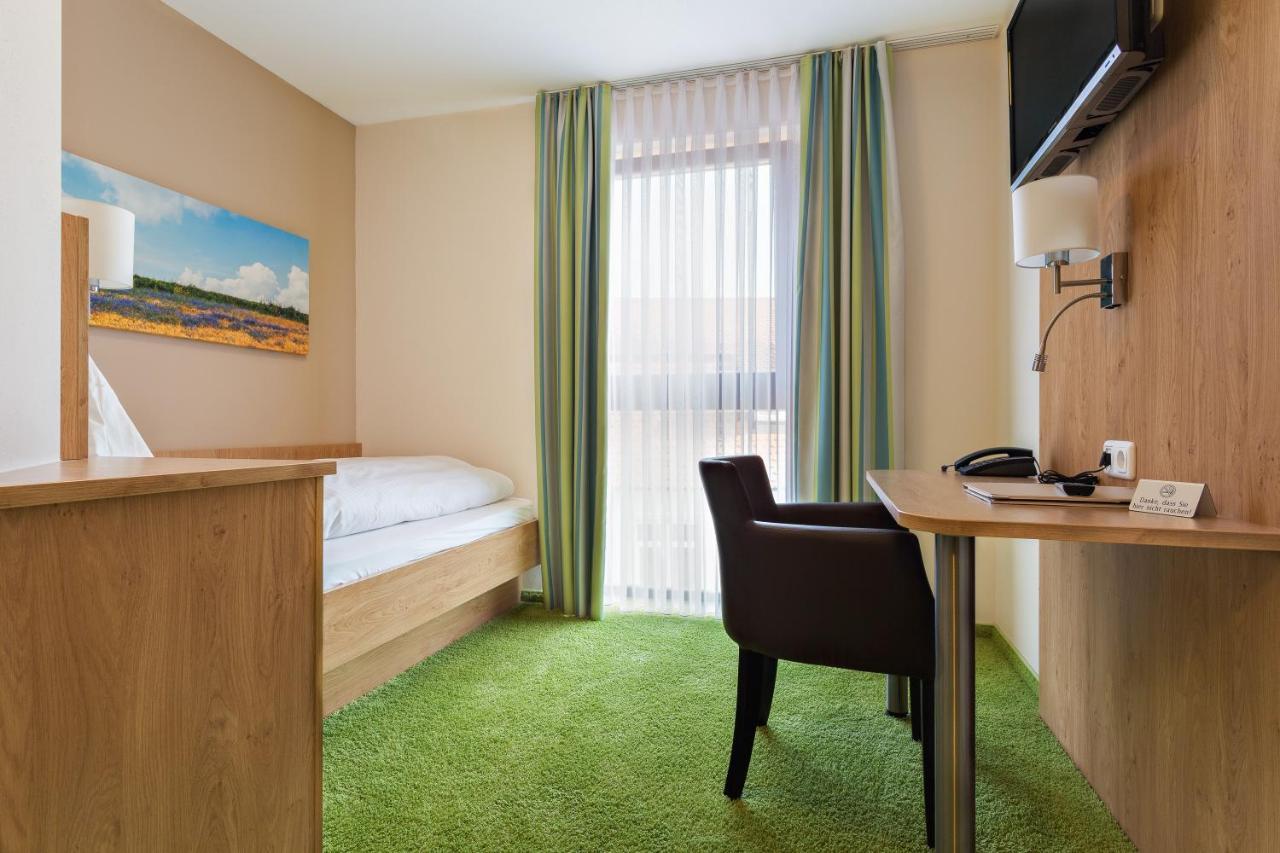 Hotel Sixt Rohr in Niederbayern Zimmer foto